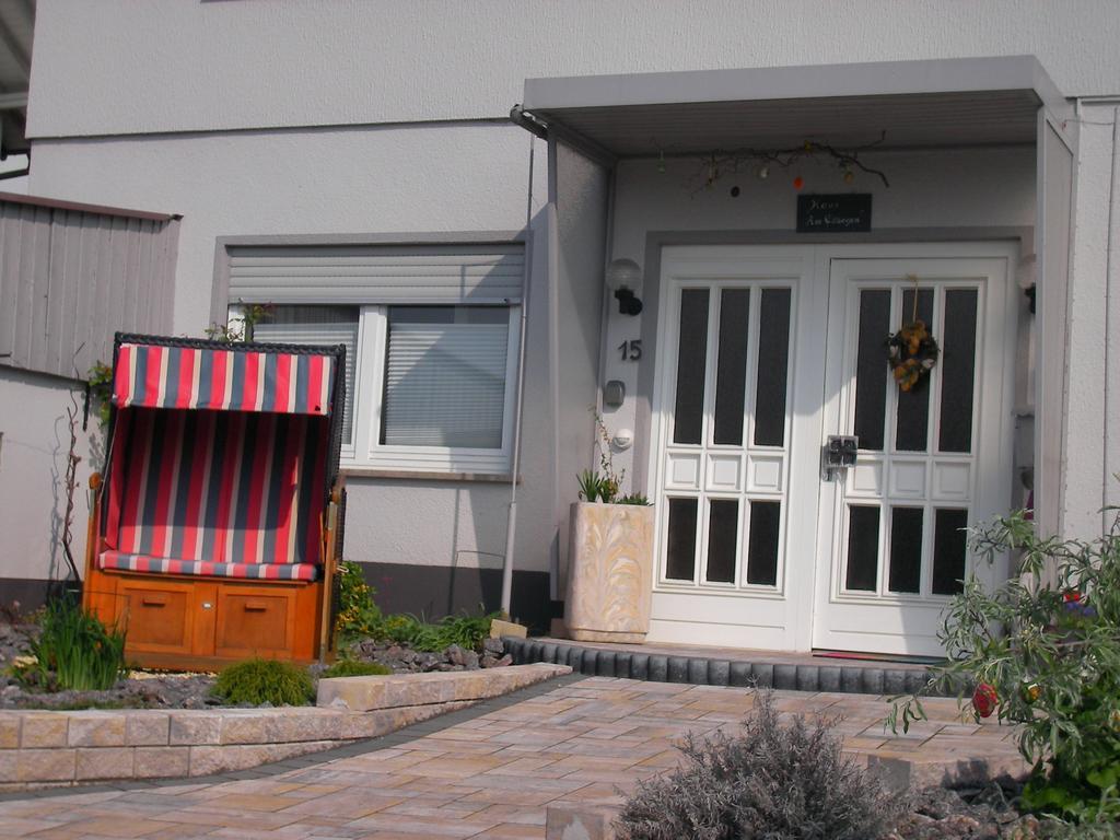Ferienwohnung Haus Ellbogen Momlingen Exterior foto